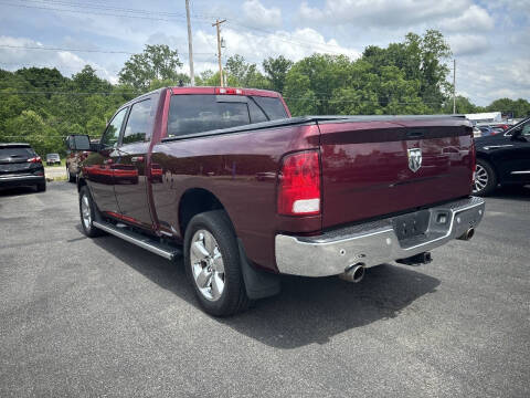 2017 RAM 1500 SLT