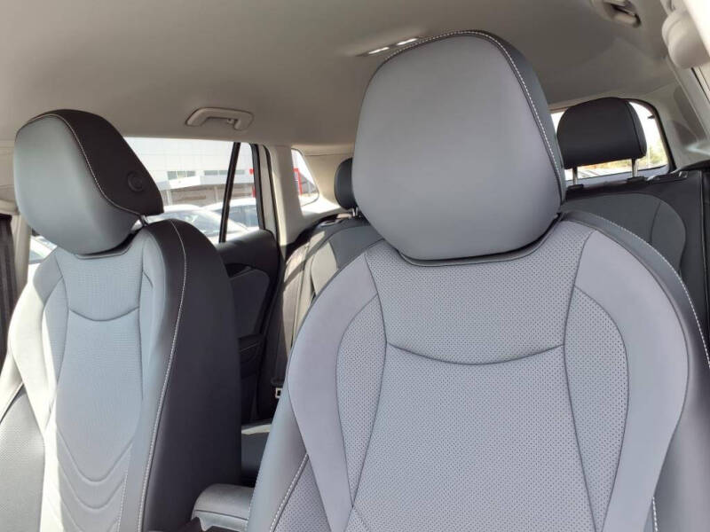 2025 Volkswagen Tiguan SE 4Motion