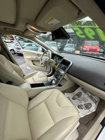 2013 Volvo XC60 3.2 Platinum