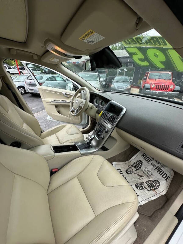 2013 Volvo XC60 3.2 Platinum