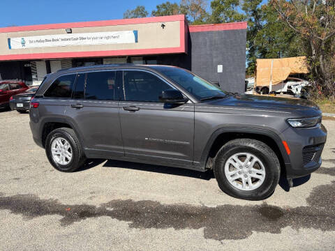 2023 Jeep Grand Cherokee Laredo