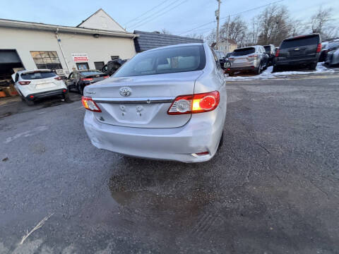 2013 Toyota Corolla LE