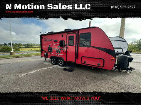 2018 Winnebago Micro Minnie 2106DS for sale at N Motion Sales LLC in Odessa MO