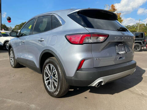 2022 Ford Escape SEL