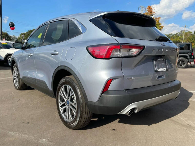 2022 Ford Escape SEL