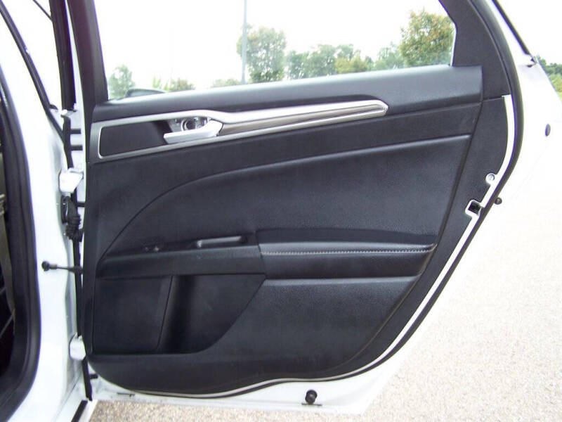 2018 Ford Fusion Hybrid SE