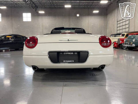 2003 Ford Thunderbird