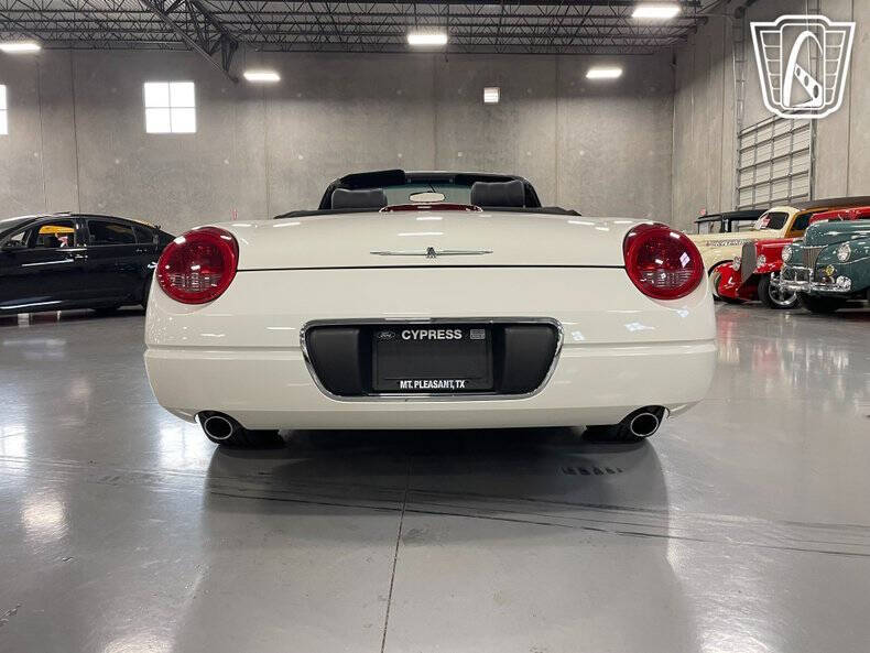 2003 Ford Thunderbird