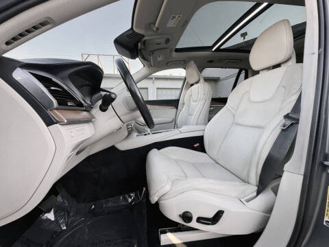 2016 Volvo XC90 T8 eAWD Inscription