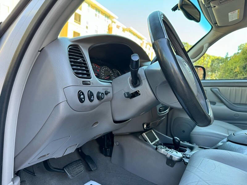 2003 Toyota Sequoia Limited