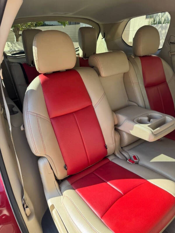 2017 Nissan Pathfinder SV