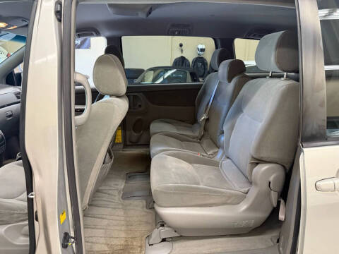 2004 Toyota Sienna
