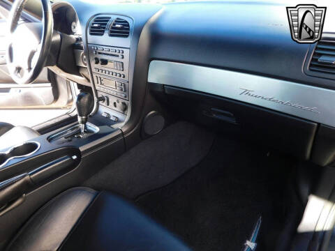 2003 Ford Thunderbird