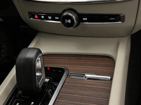 2022 Volvo S60 B5 Momentum