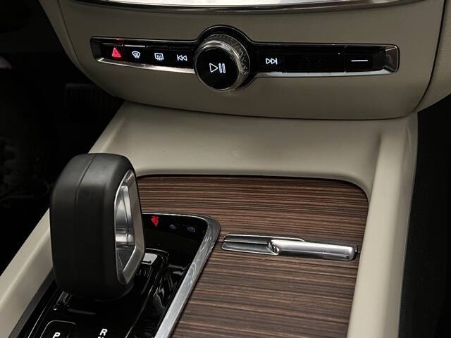 2022 Volvo S60 B5 Momentum