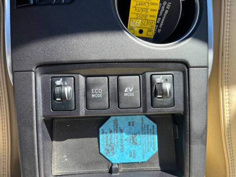 2015 Toyota Camry Hybrid