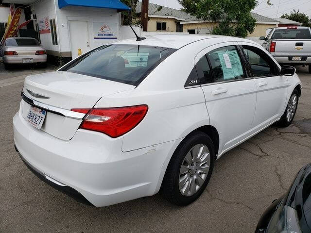 2014 Chrysler 200 LX