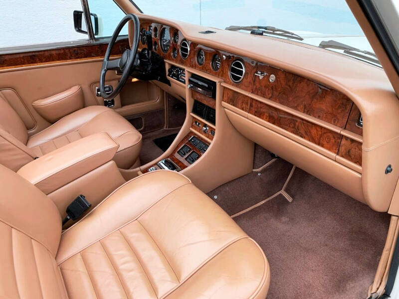 1989 Rolls-Royce Corniche