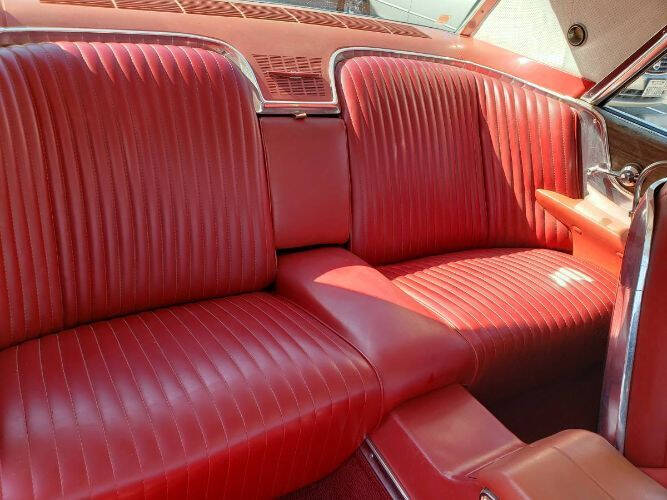 1964 Ford Thunderbird