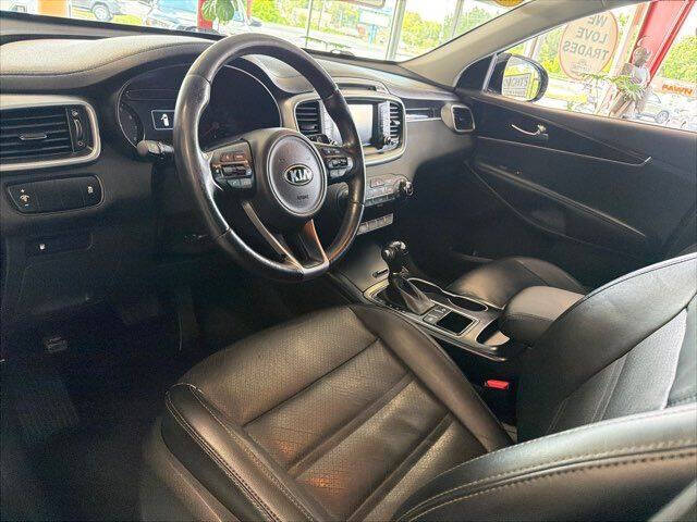 2017 Kia Sorento LX