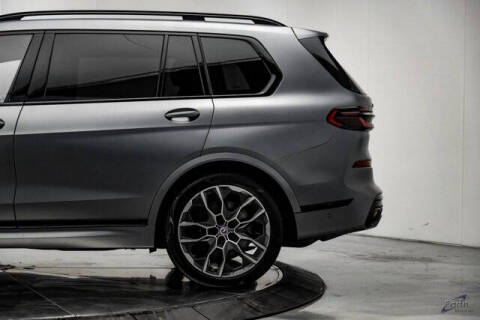 2023 BMW X7 M60i