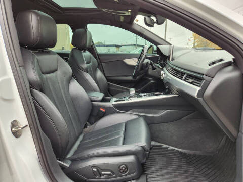 2017 Audi A4 2.0T quattro Premium Plus