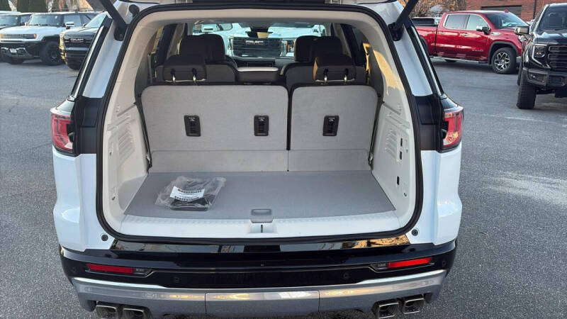 2026 GMC Acadia Denali