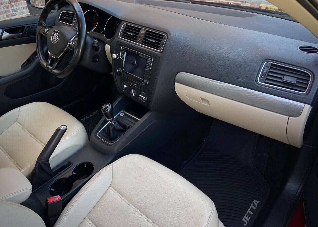 2017 Volkswagen Jetta 26