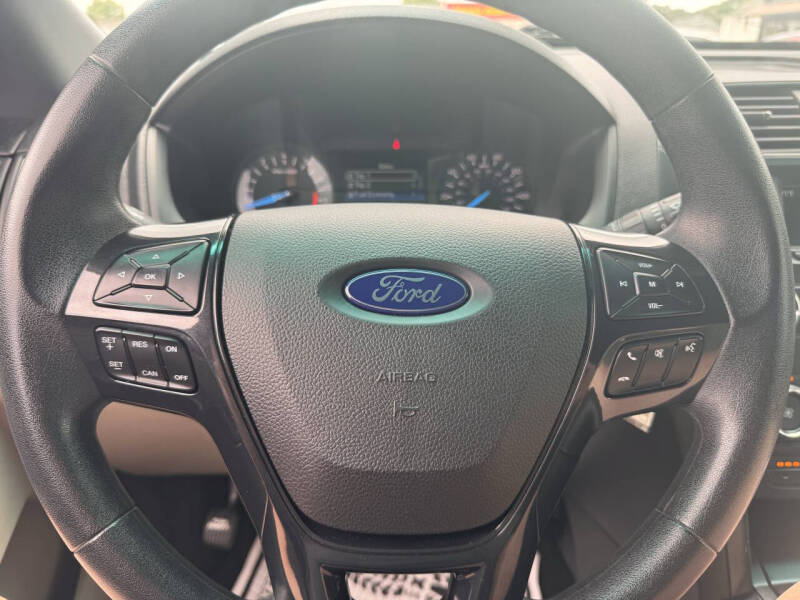 2018 Ford Explorer
