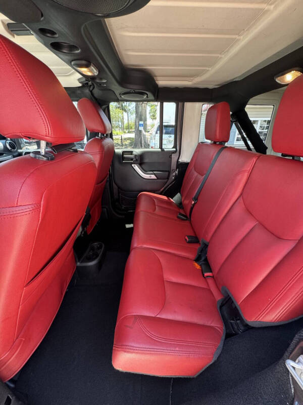 2014 Jeep Wrangler Unlimited Sahara