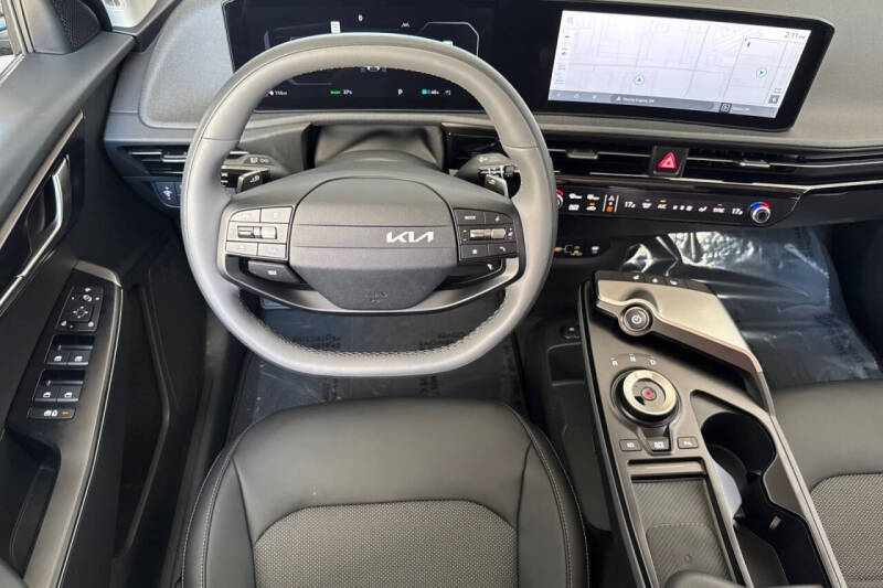 2025 Kia EV6 Light Long Range