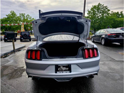 2015 Ford Mustang V6