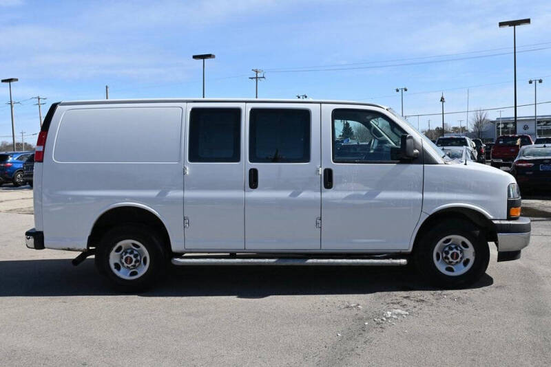 2023 GMC Savana 2500