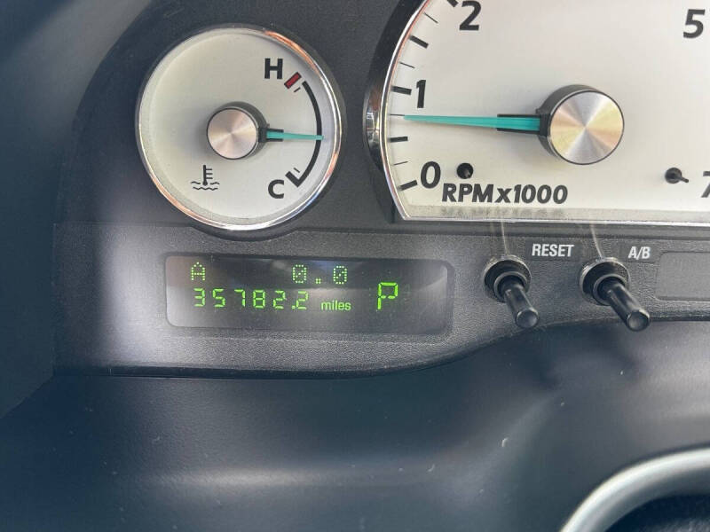 2003 Ford Thunderbird