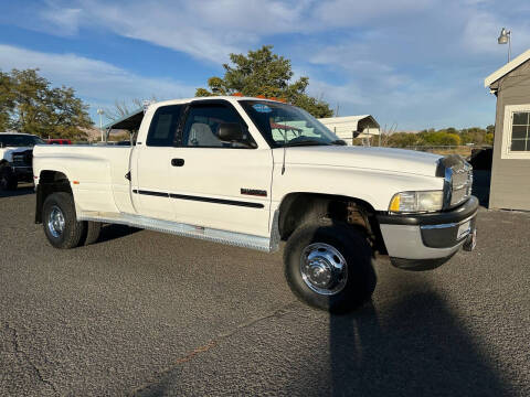 2000 Dodge Ram 3500 for sale at GILBERT MOTORS USA LLC in Union Gap WA