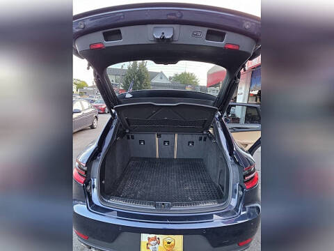 2018 Porsche Macan S