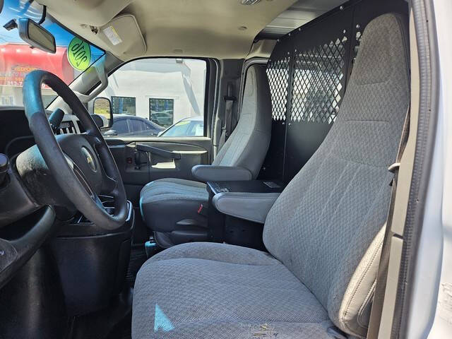 2016 Chevrolet Express 2500