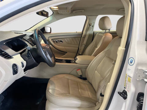 2018 Ford Taurus SEL