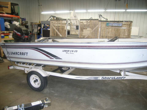 1998 Alumacraft Lunker V16 LTD Tiller Boat