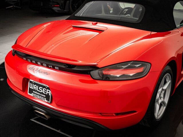 2021 Porsche 718 Boxster