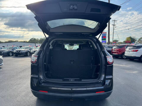 2017 Chevrolet Traverse LT