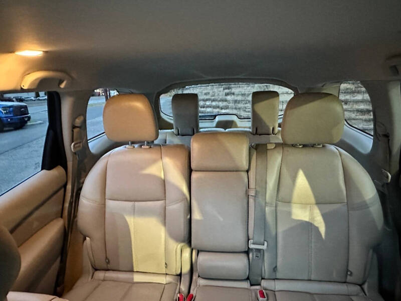 2015 Nissan Pathfinder SL