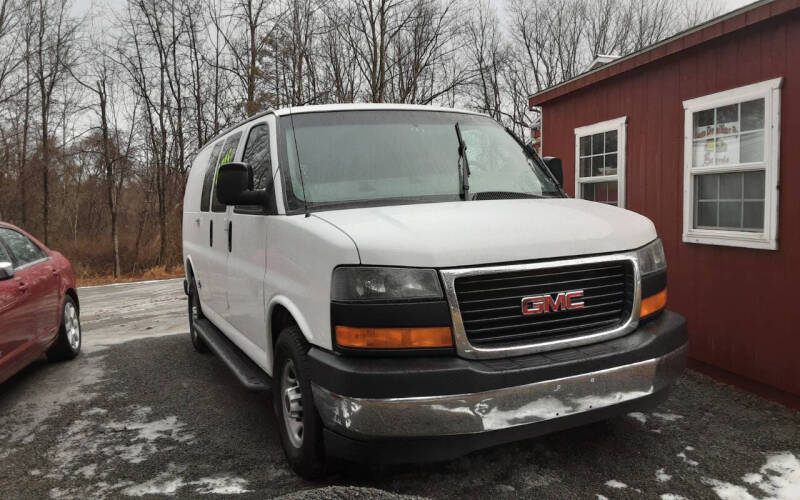 2017 GMC Savana Cargo Work Van's photo