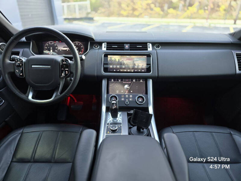 2020 Land Rover Range Rover Sport HSE photo 10