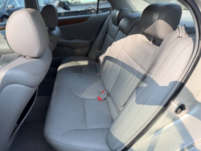 2005 Lexus ES 330