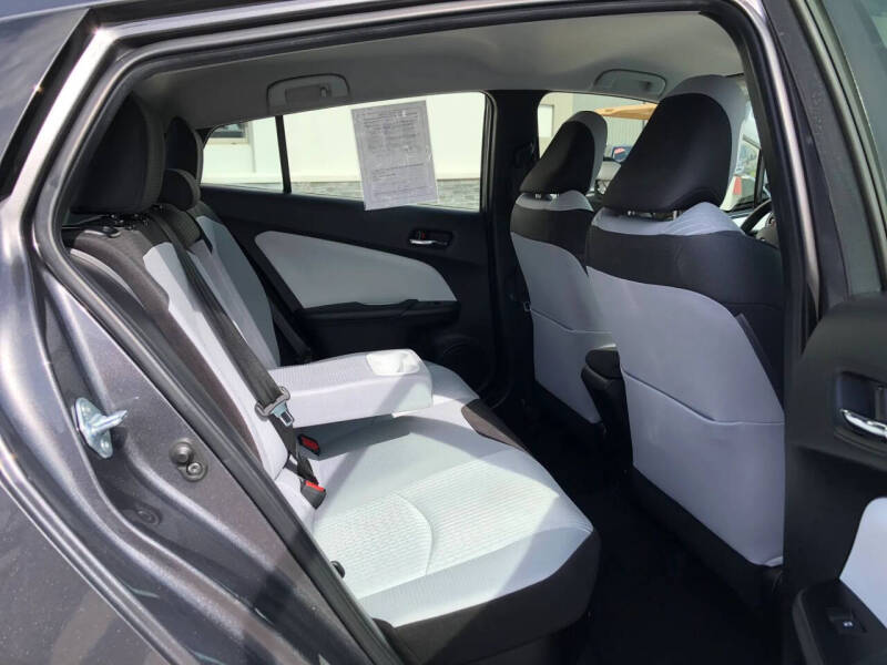 2016 Toyota Prius Two