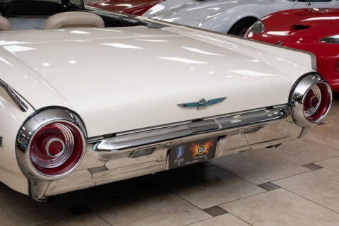 1962 Ford Thunderbird