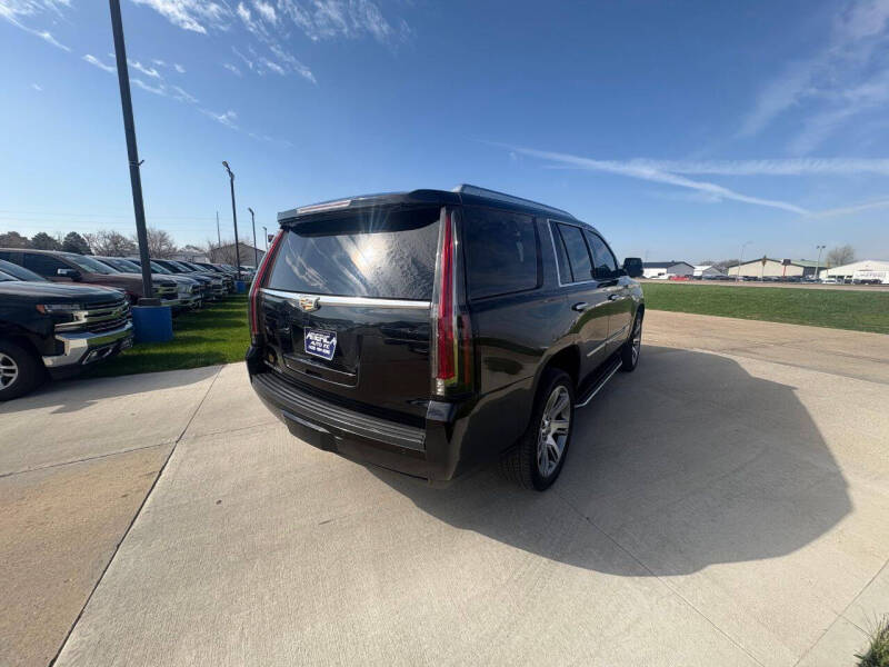 2015 Cadillac Escalade Luxury