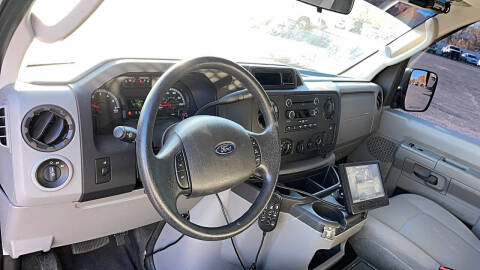 2014 Ford E-Series E-350 SD XL