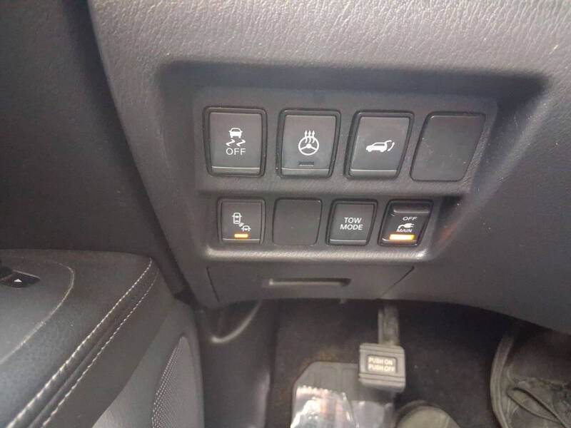 2018 Nissan Pathfinder Platinum